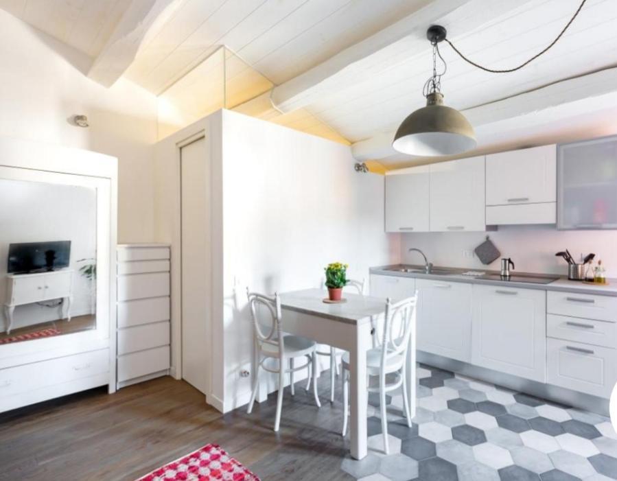 Cozy Studio In Trastevere ローマ エクステリア 写真